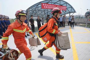 小卡谈威少替补：他做得很出色 我们都需要时间来解决这一问题